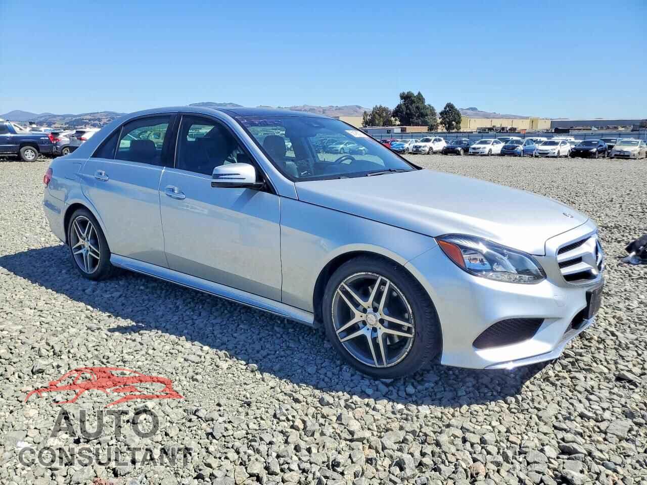 MERCEDES-BENZ E-CLASS 2014 - WDDHF5KB3EA990128