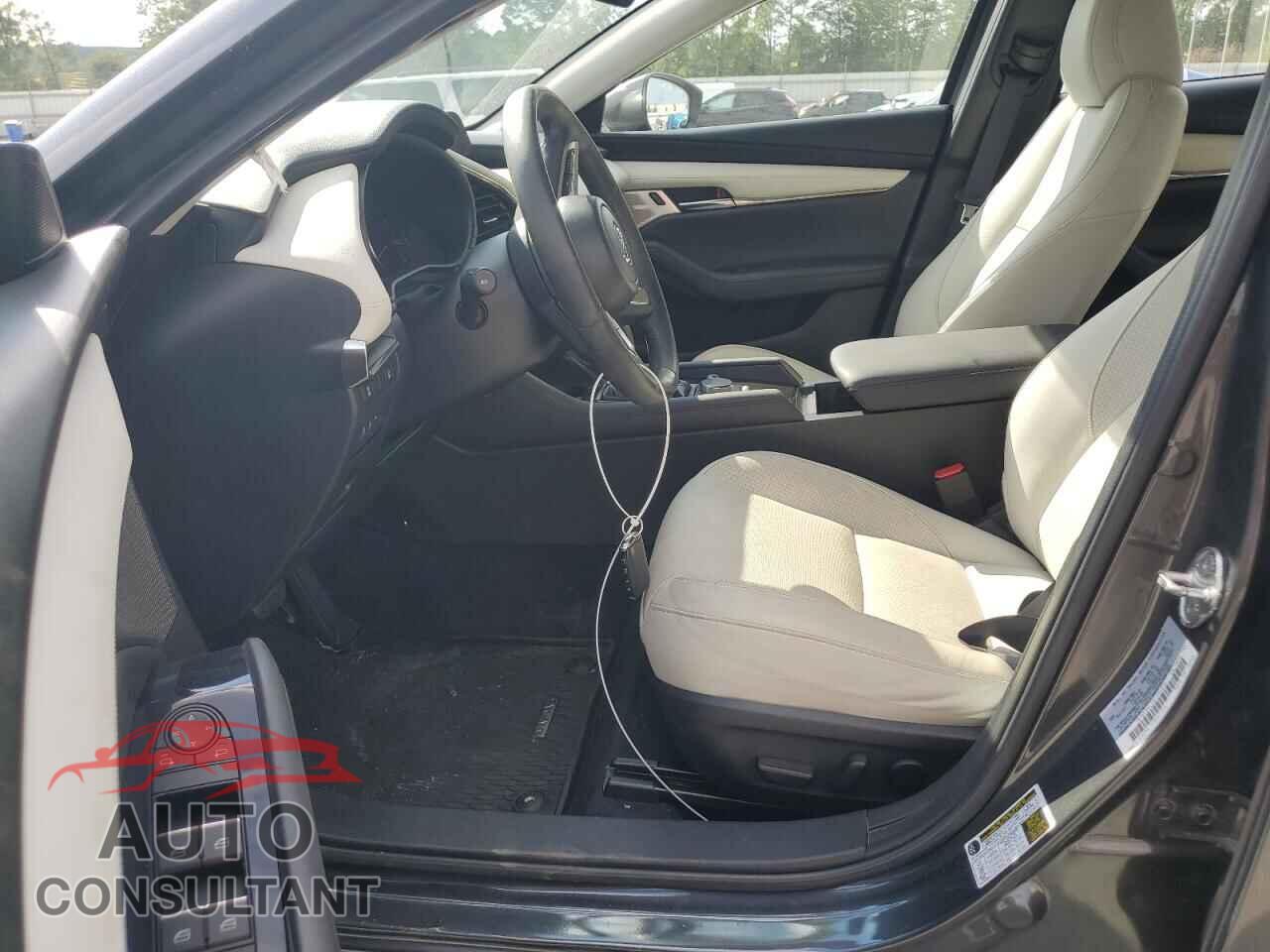 MAZDA 3 2021 - JM1BPADL2M1334836