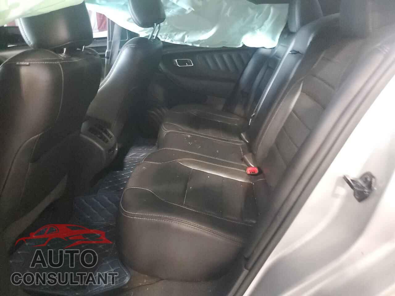 FORD TAURUS 2013 - 1FAHP2KT1DG173045