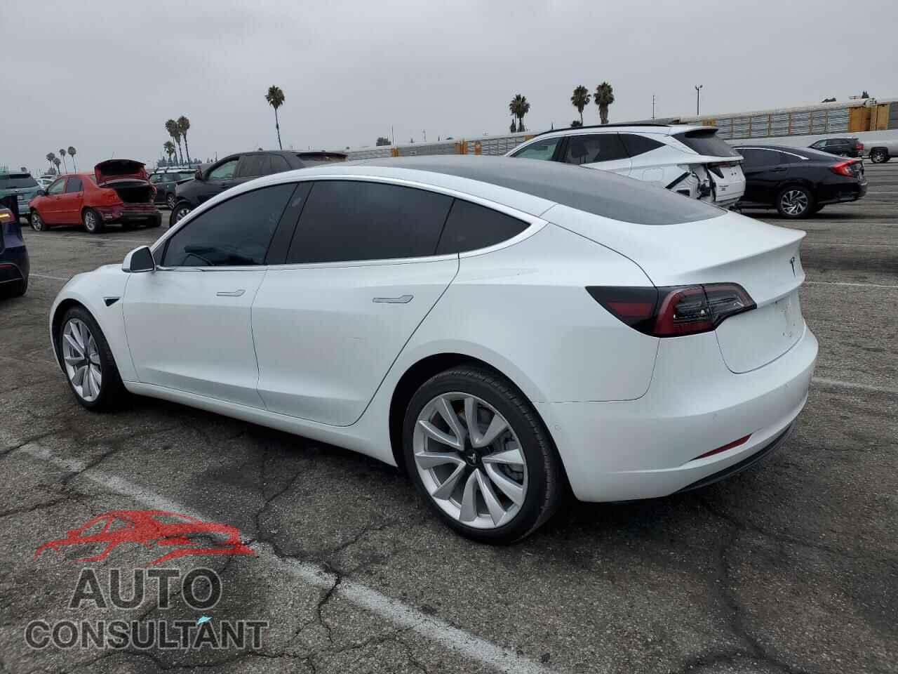 TESLA MODEL 3 2018 - 5YJ3E1EA5JF059120