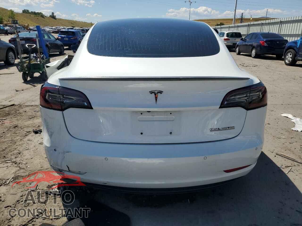 TESLA MODEL 3 2018 - 5YJ3E1EB5JF081434