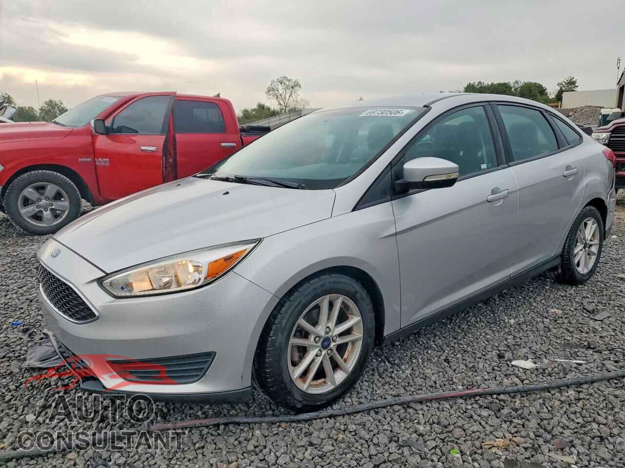 FORD FOCUS 2017 - 1FADP3F2XHL251230