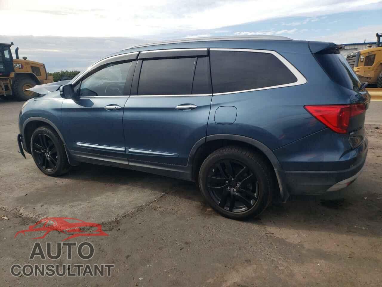 HONDA PILOT 2017 - 5FNYF6H90HB017630
