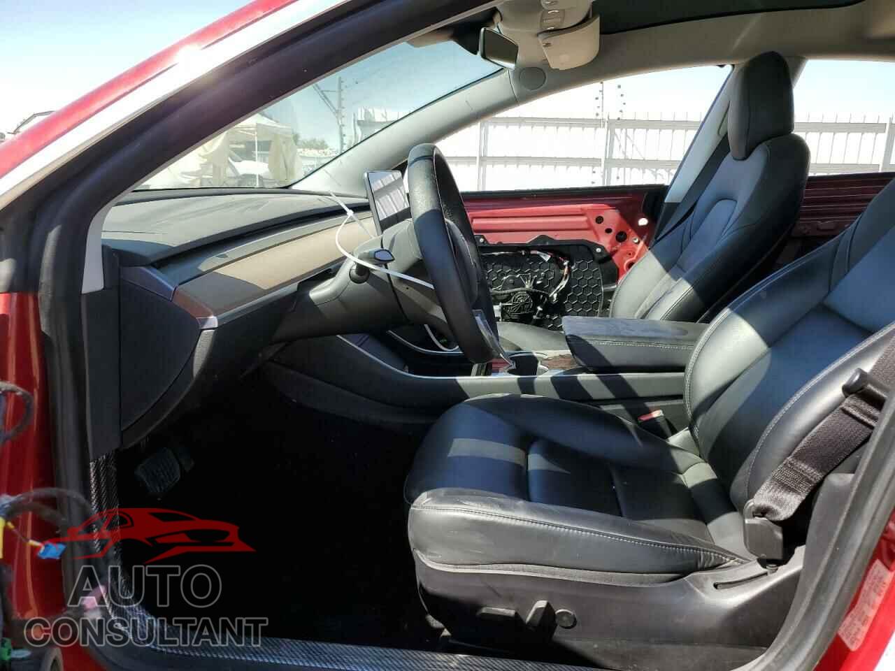 TESLA MODEL 3 2019 - 5YJ3E1EB7KF496742