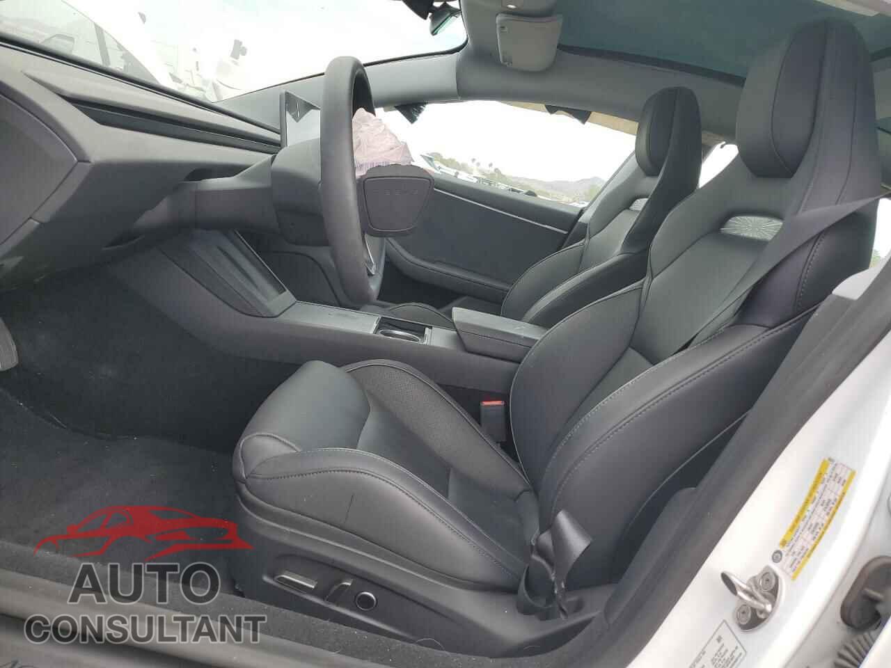 TESLA MODEL 3 2024 - 5YJ3E1ET0RF856212