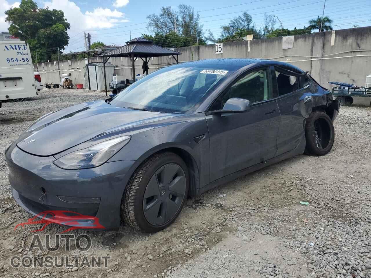 TESLA MODEL 3 2023 - 5YJ3E1EAXPF676795