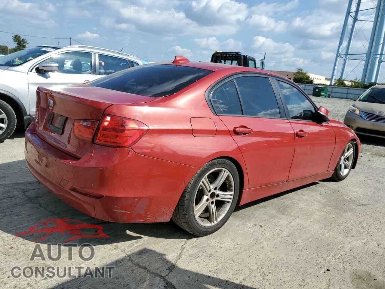 BMW 3 SERIES 2013 - WBA3C3C56DF979357