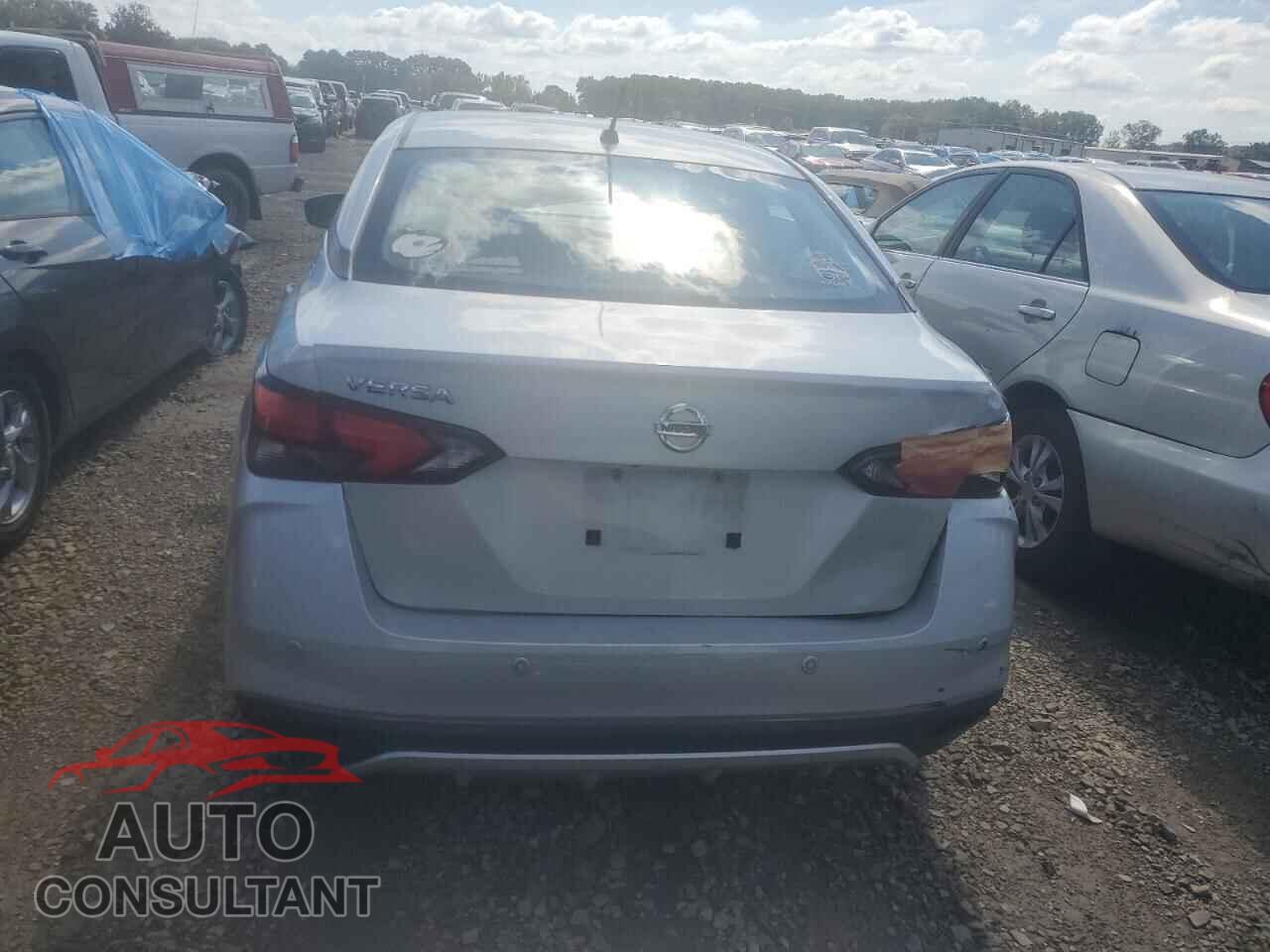 NISSAN VERSA 2020 - 3N1CN8DV4LL860836