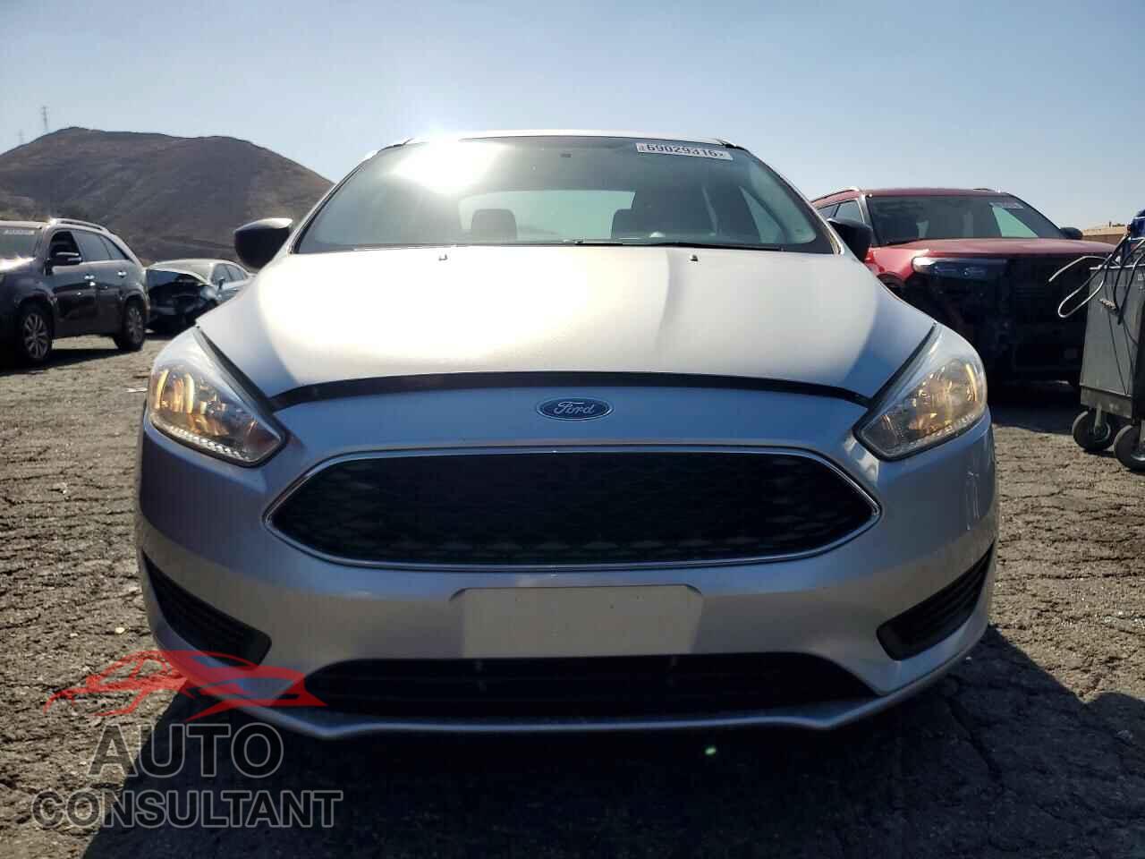FORD FOCUS 2017 - 1FADP3E26HL343940