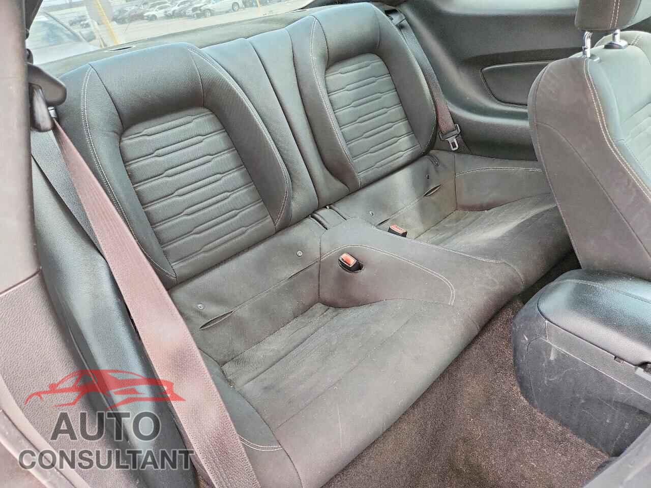 FORD MUSTANG 2015 - 1FA6P8TH7F5409037
