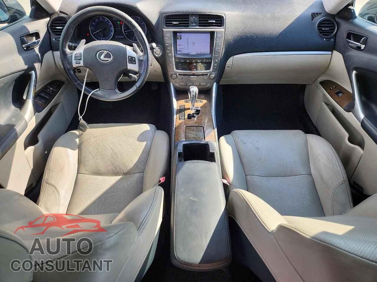 LEXUS IS 2011 - JTHBE5C21B5027359