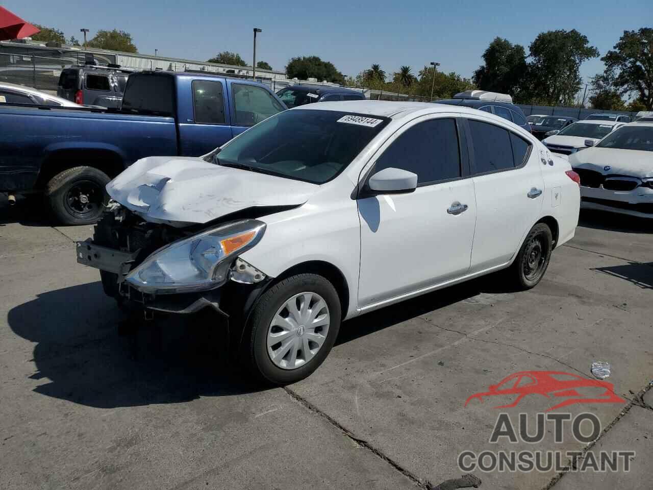 NISSAN VERSA 2019 - 3N1CN7AP4KL846000