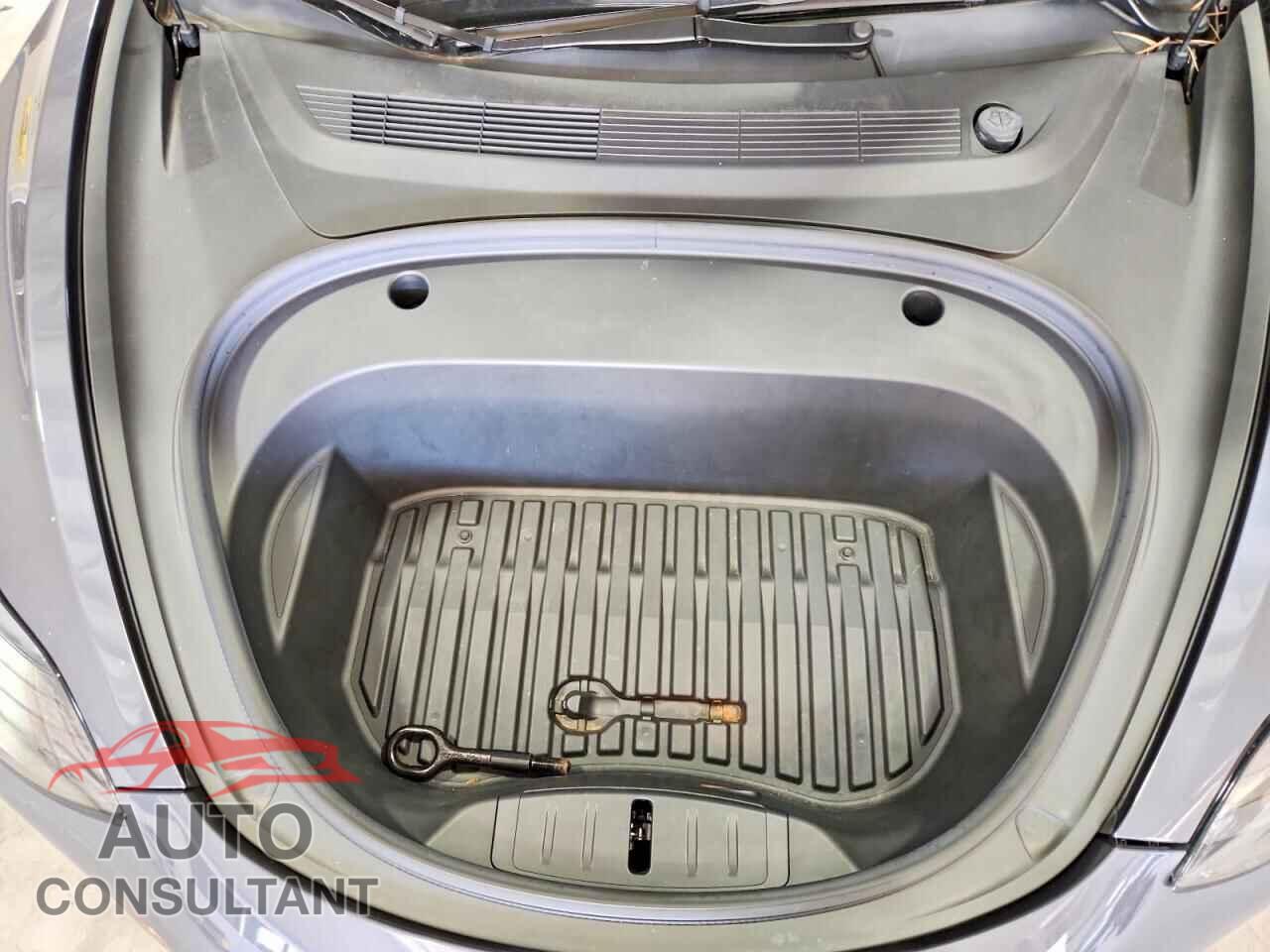 TESLA MODEL 3 2023 - 5YJ3E1EA7PF570496