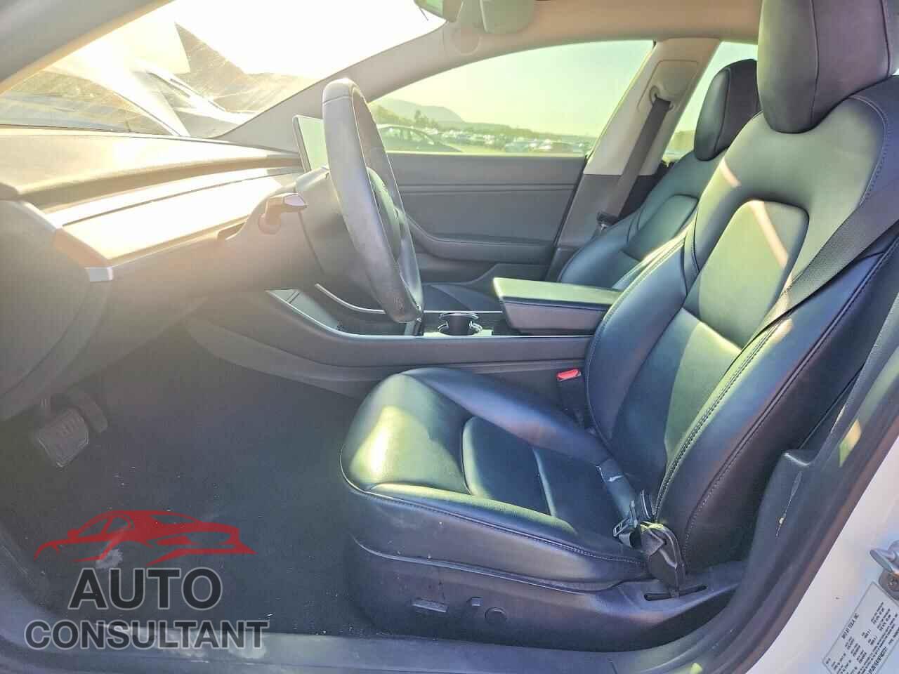 TESLA MODEL 3 2019 - 5YJ3E1EA1KF483721