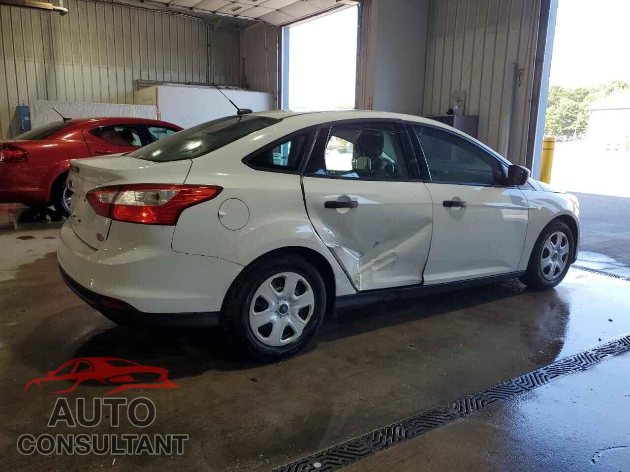 FORD FOCUS 2014 - 1FADP3E26EL446819