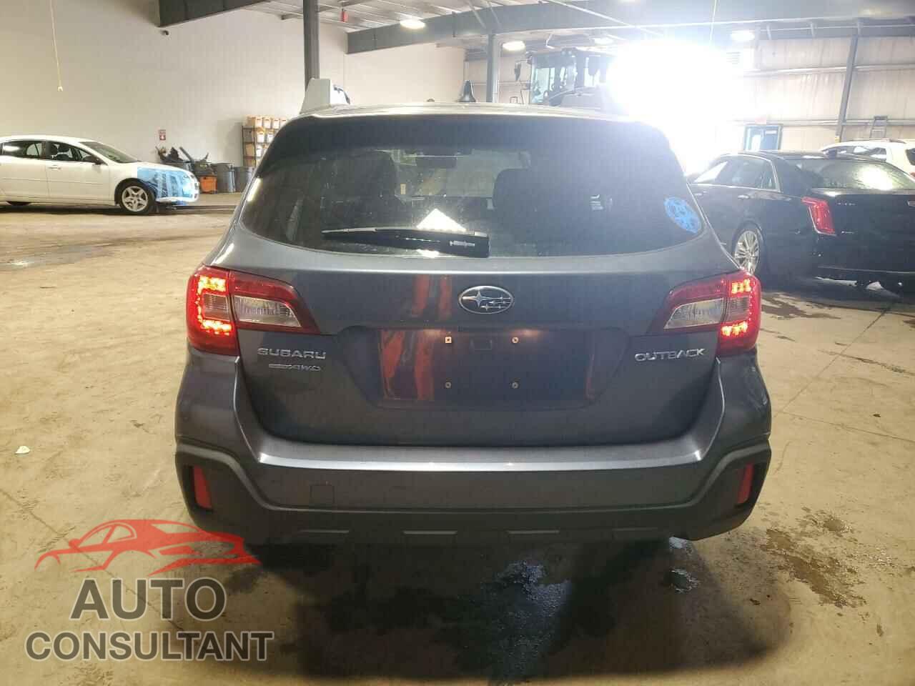 SUBARU OUTBACK 2018 - 4S4BSAFC3J3325621