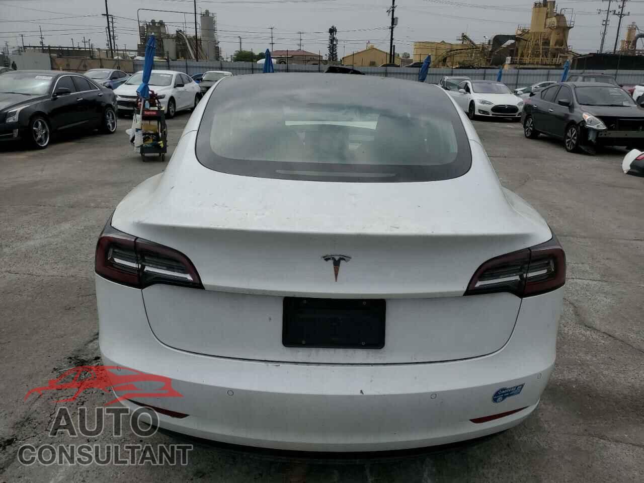 TESLA MODEL 3 2020 - 5YJ3E1EA4LF797526