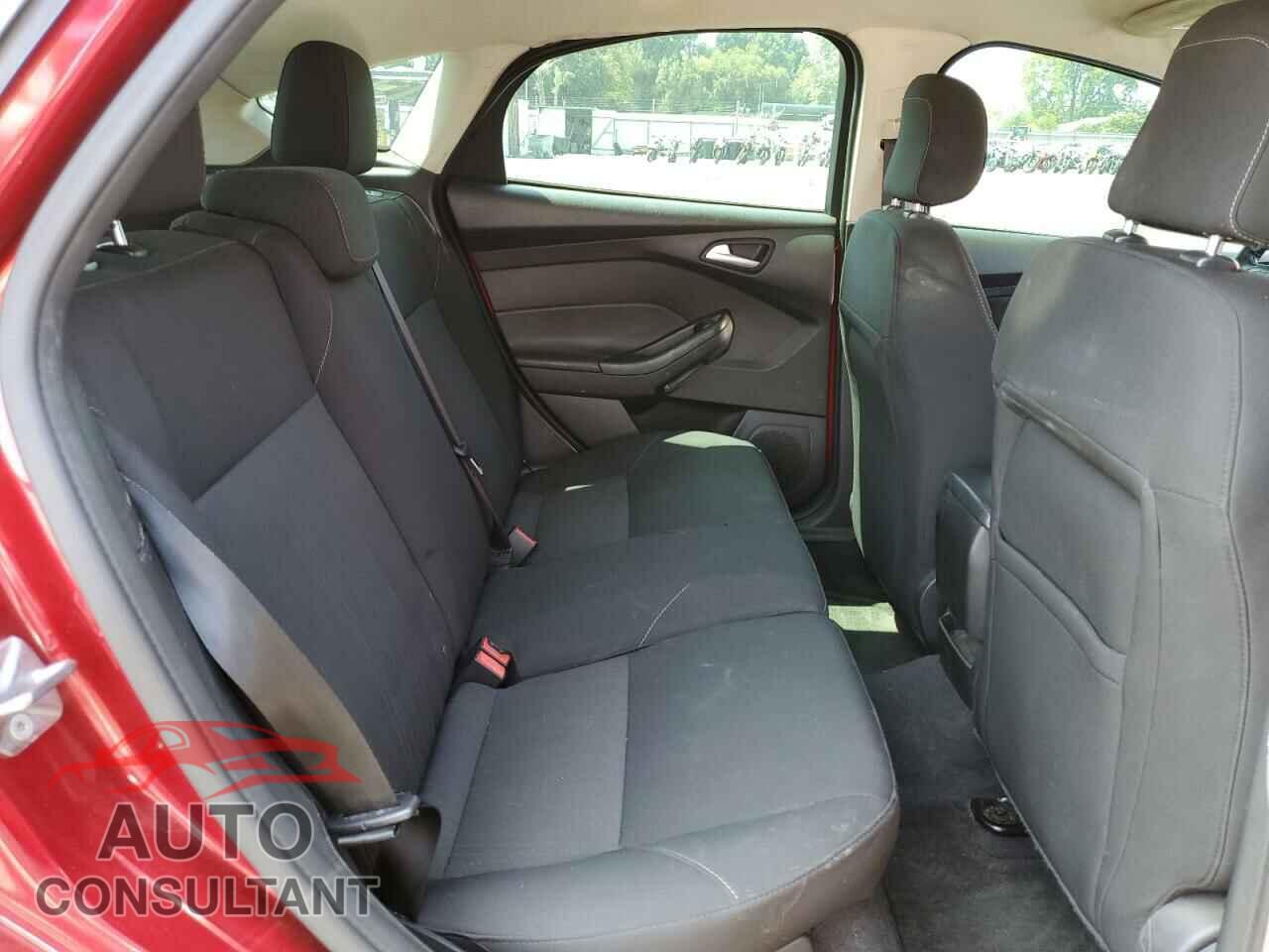 FORD FOCUS 2016 - 1FADP3K26GL225535