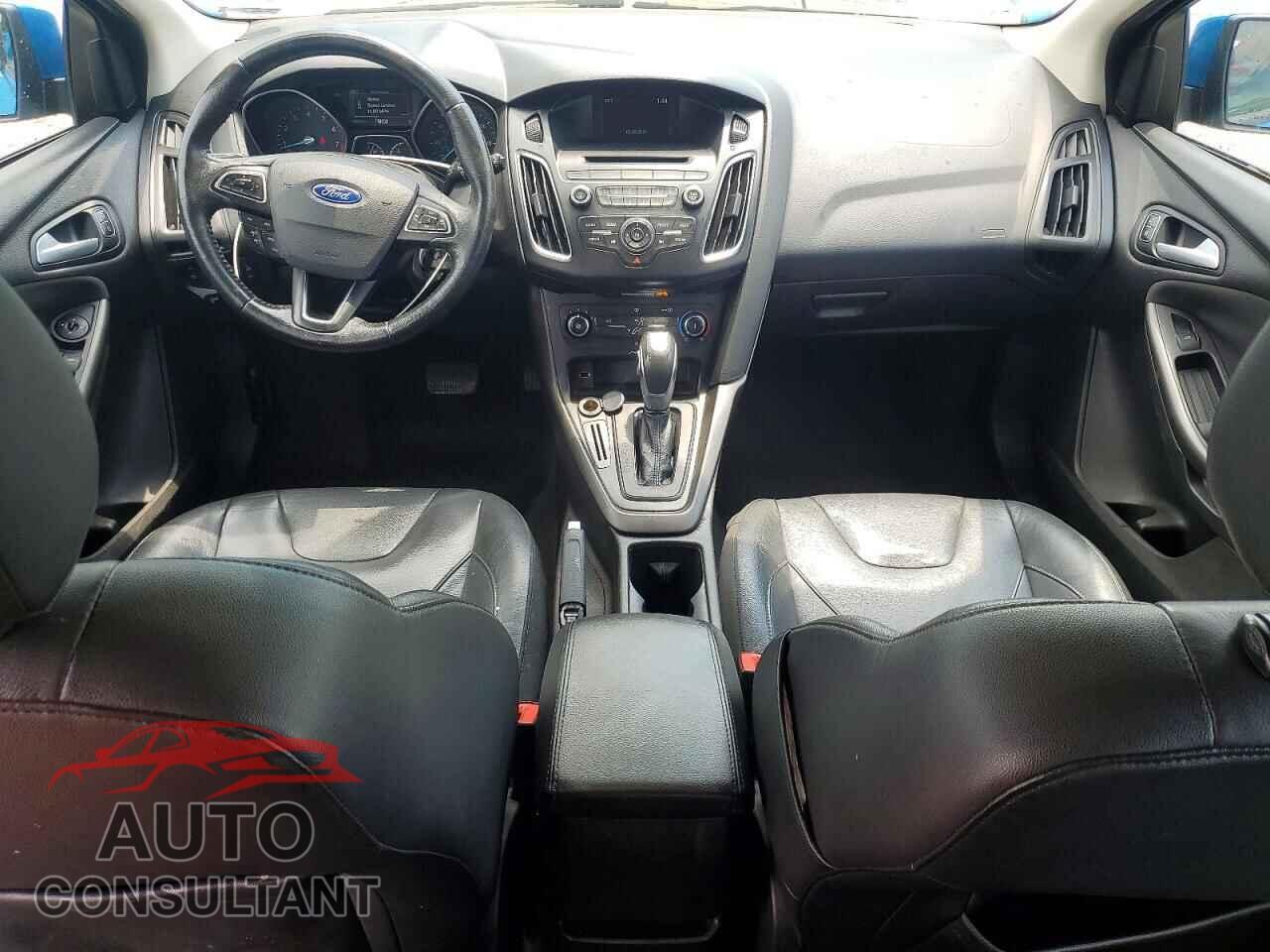 FORD FOCUS 2015 - 1FADP3K21FL319093