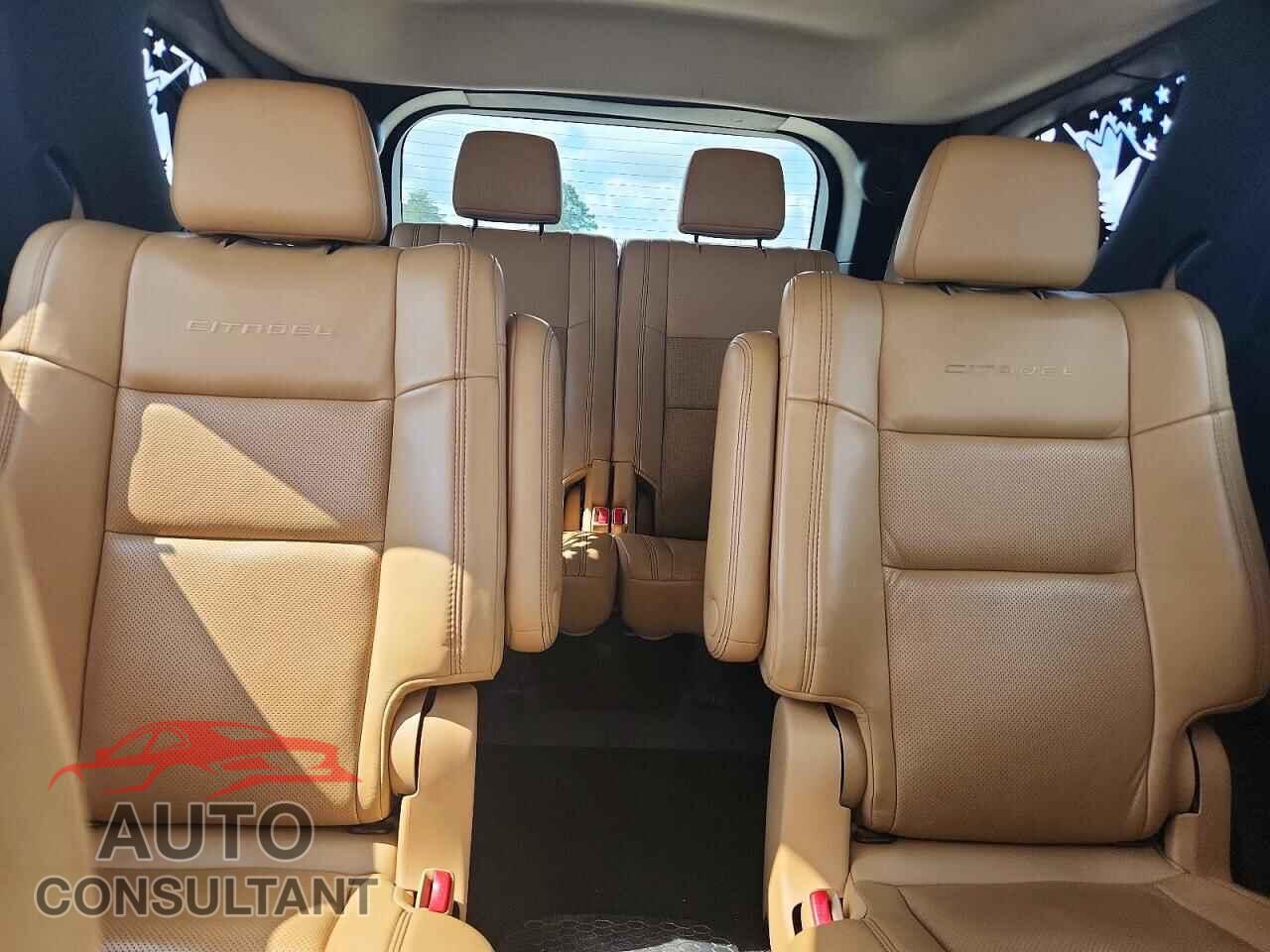 DODGE DURANGO 2013 - 1C4SDJET2DC668747
