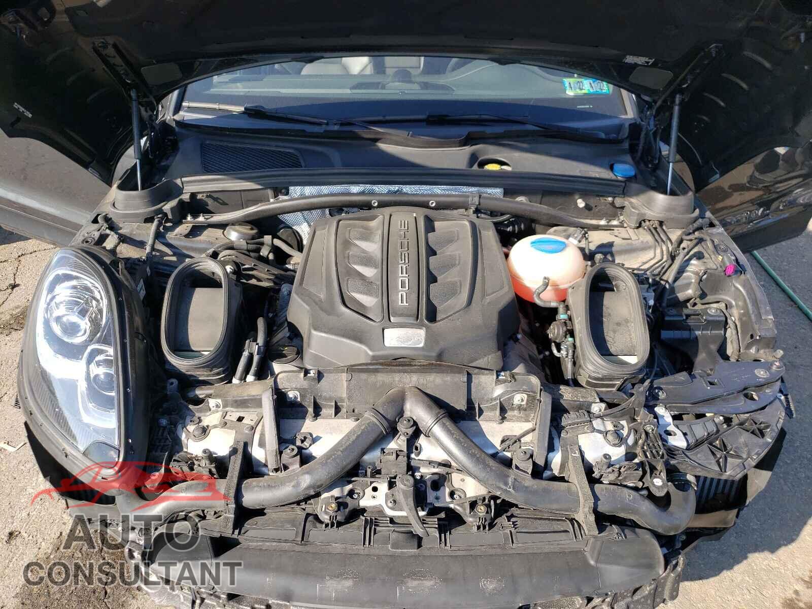 PORSCHE MACAN 2017 - WP1AB2A58HLB17855