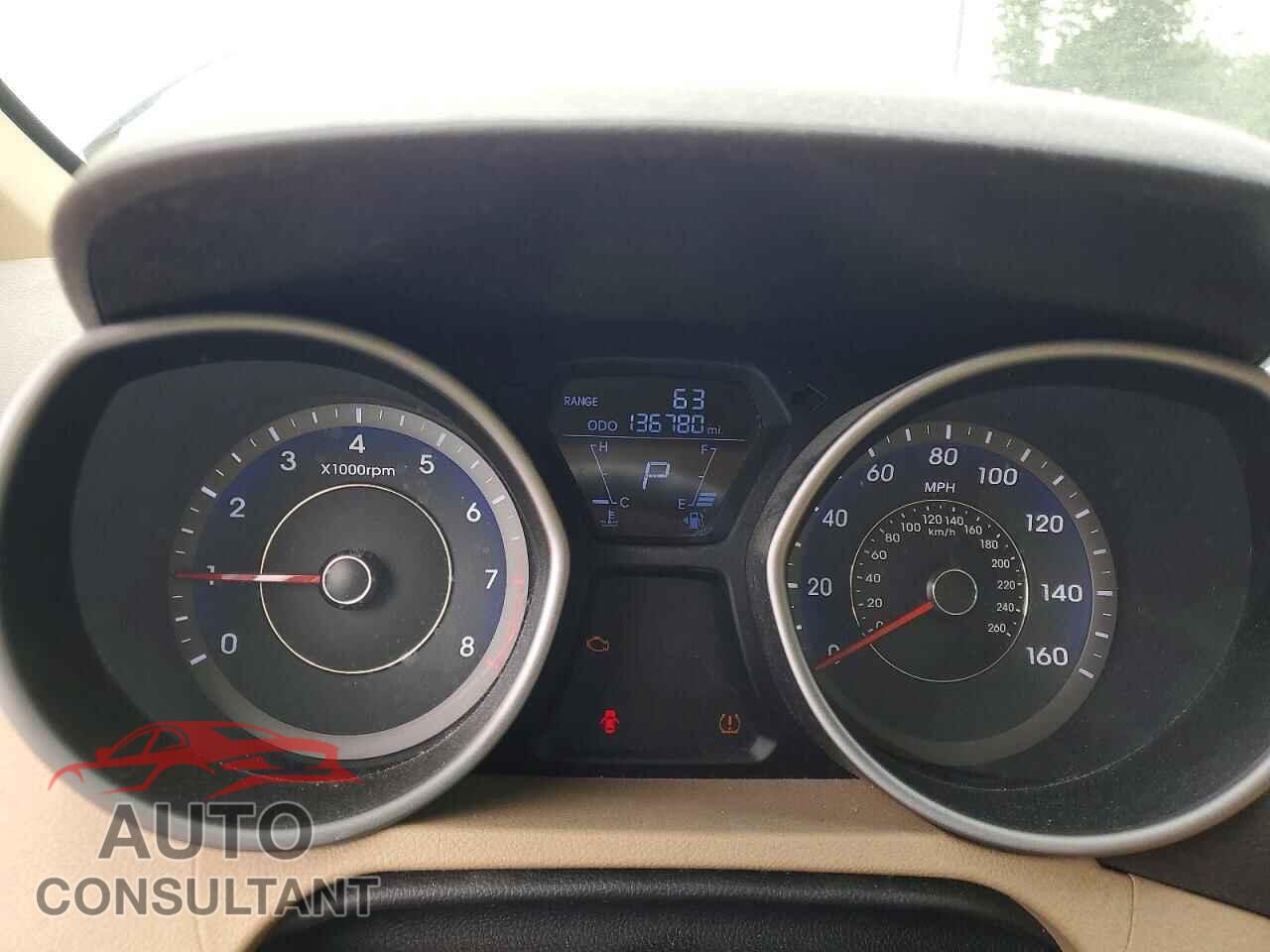 HYUNDAI ELANTRA 2012 - KMHDH4AE4CU321897