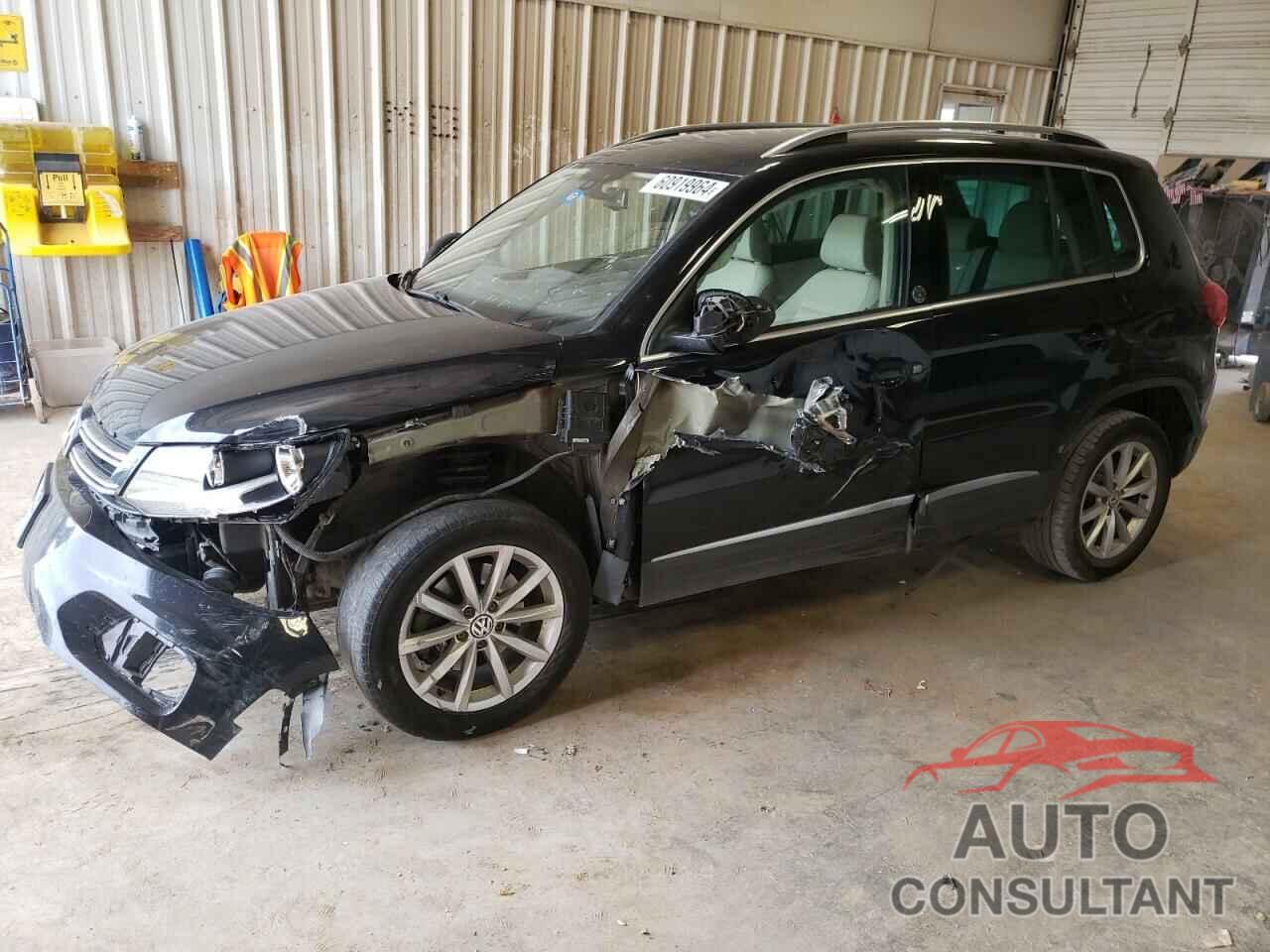 VOLKSWAGEN TIGUAN 2017 - WVGRV7AXXHW504072