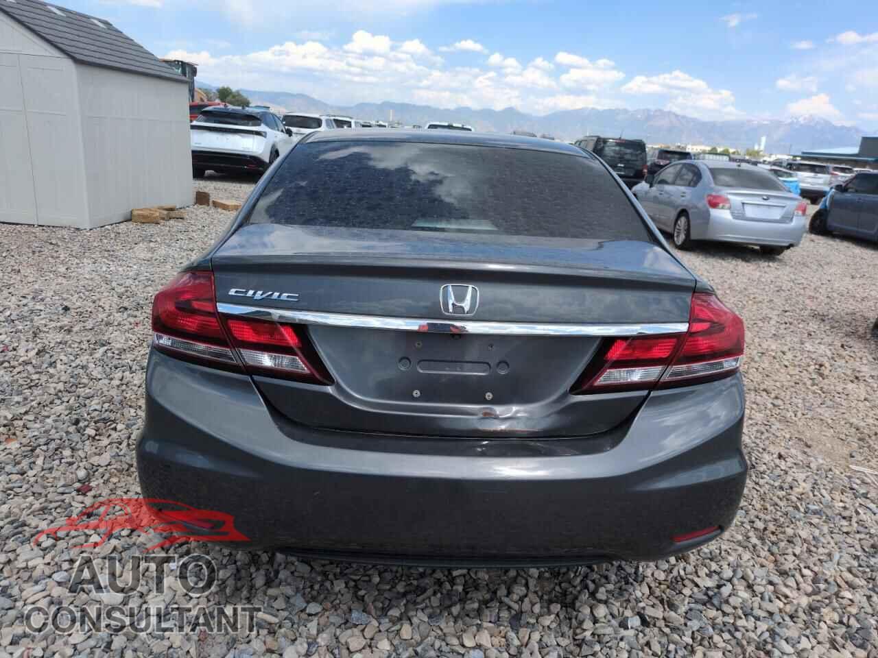 HONDA CIVIC 2013 - 2HGFB2F83DH537462