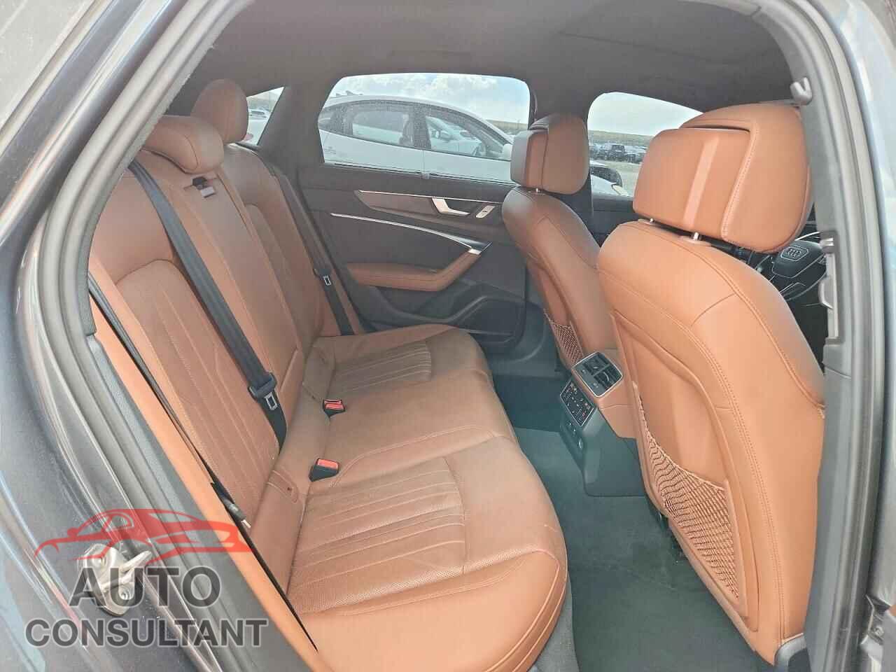 AUDI A6 2019 - WAUL2AF22KN025975