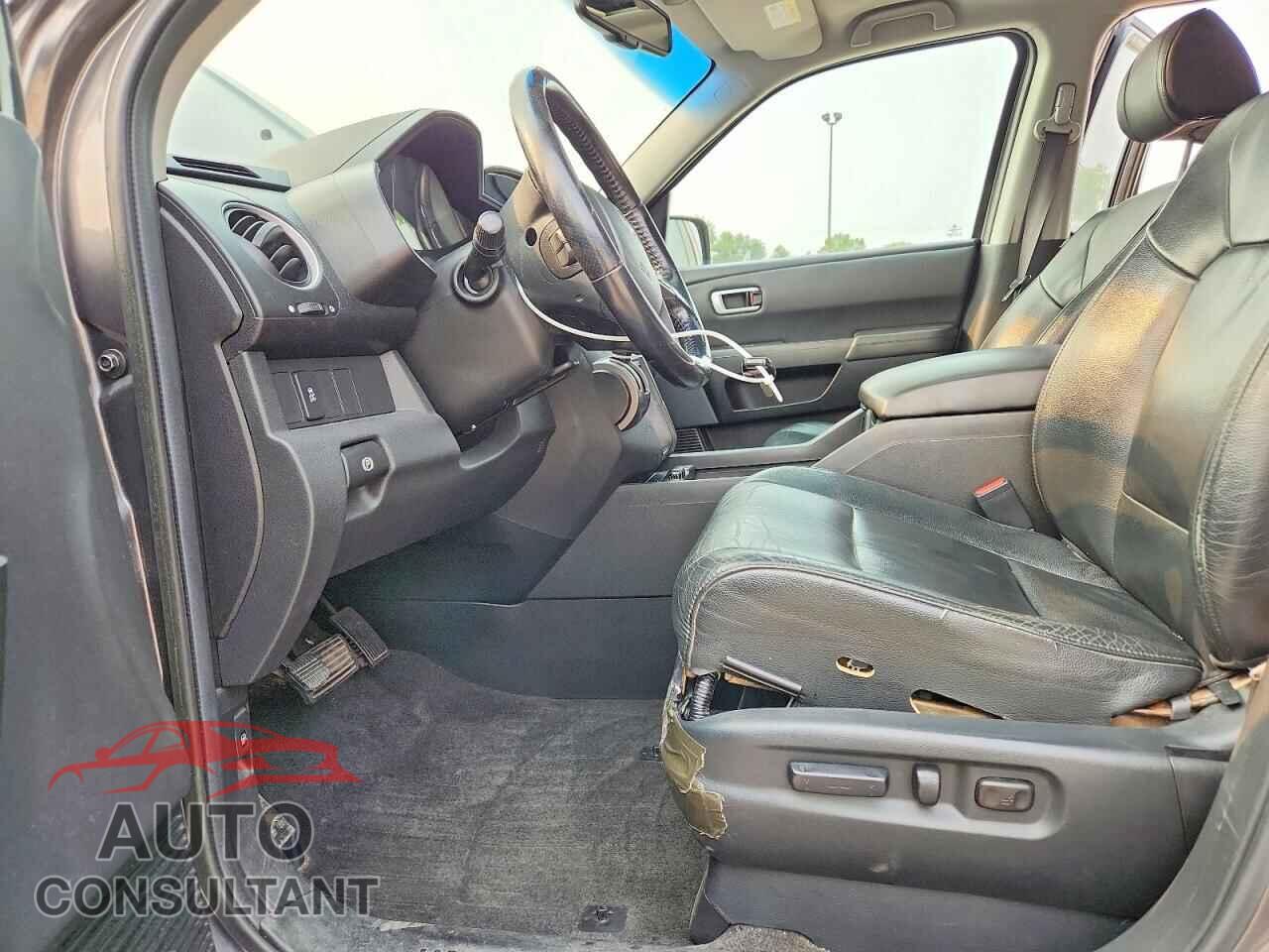 HONDA PILOT 2013 - 5FNYF4H59DB008596
