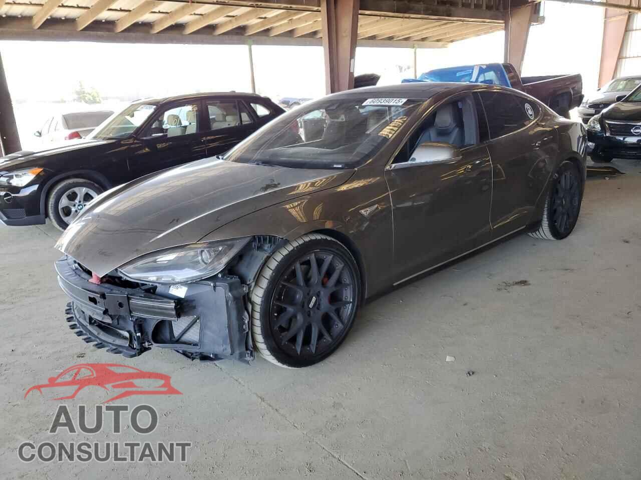 TESLA MODEL S 2015 - 5YJSA1V41FF100609