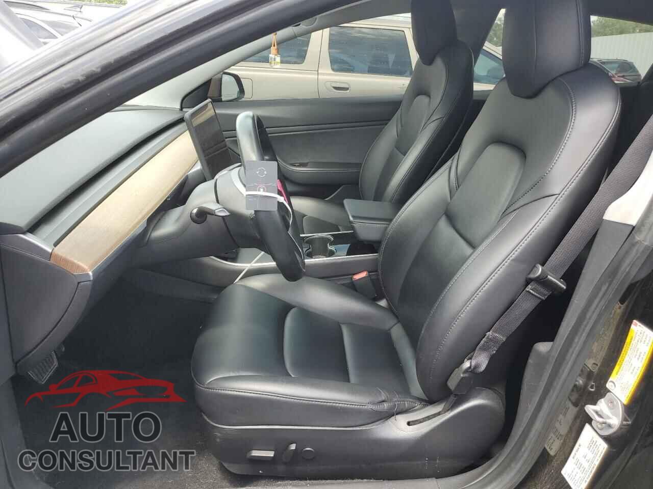 TESLA MODEL 3 2019 - 5YJ3E1EA6KF306775