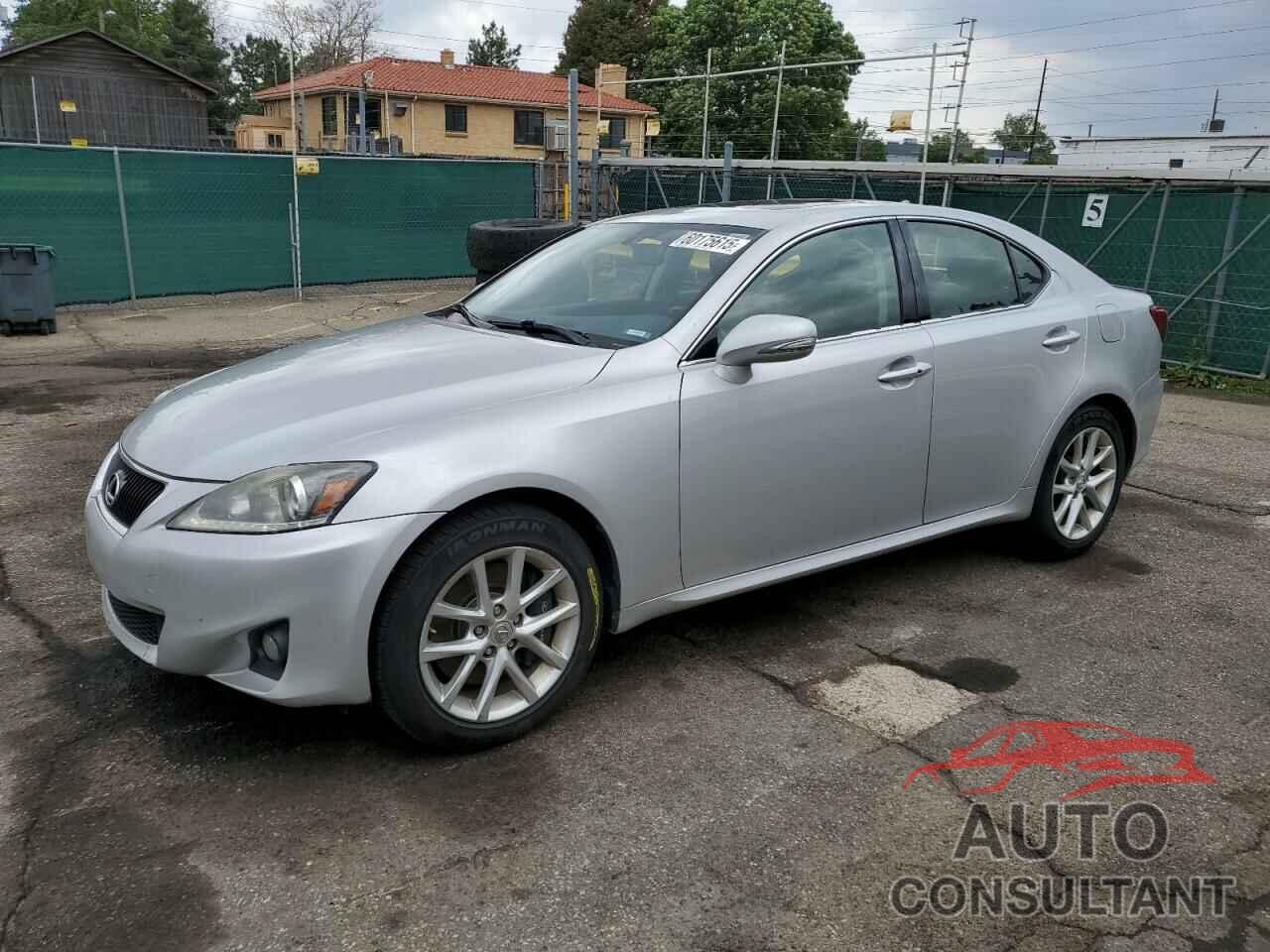 LEXUS IS 2012 - JTHCF5C27C5055895