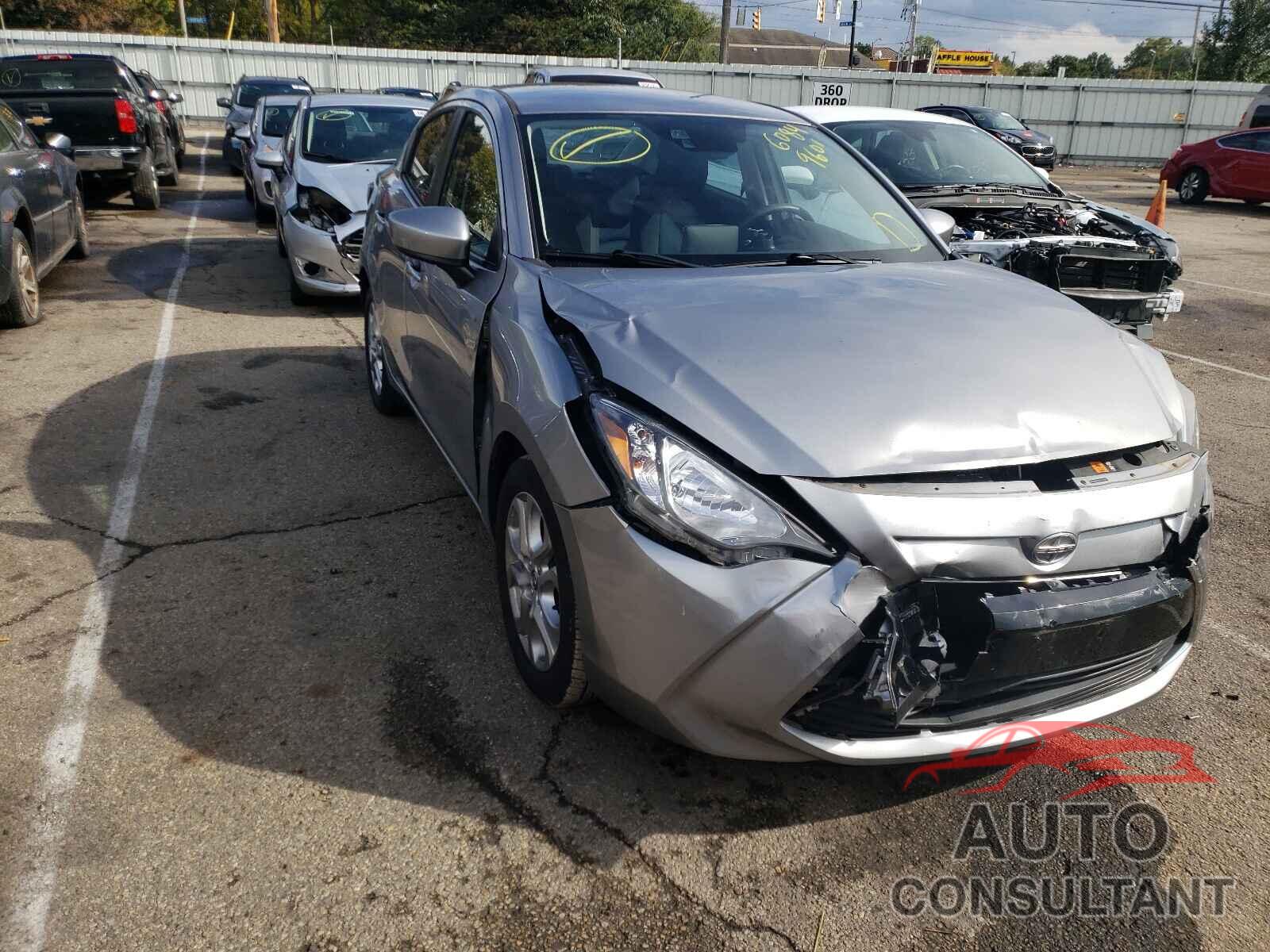 TOYOTA SCION 2016 - 3MYDLBZV5GY139500