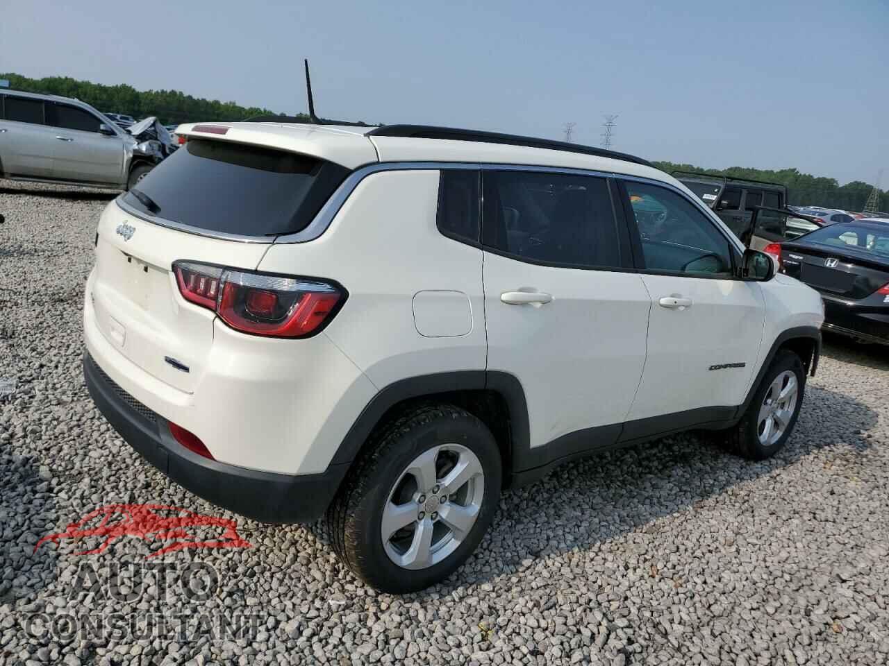 JEEP COMPASS 2018 - 3C4NJDBB7JT256777