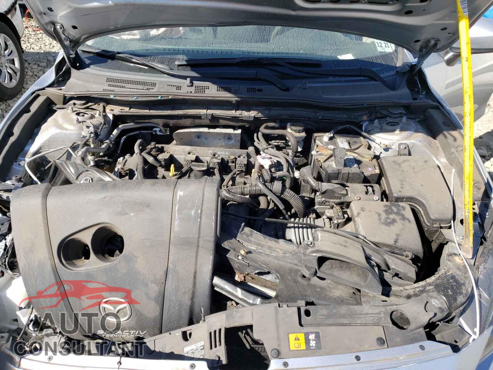 MAZDA 3 2017 - 3MZBN1U71HM102307