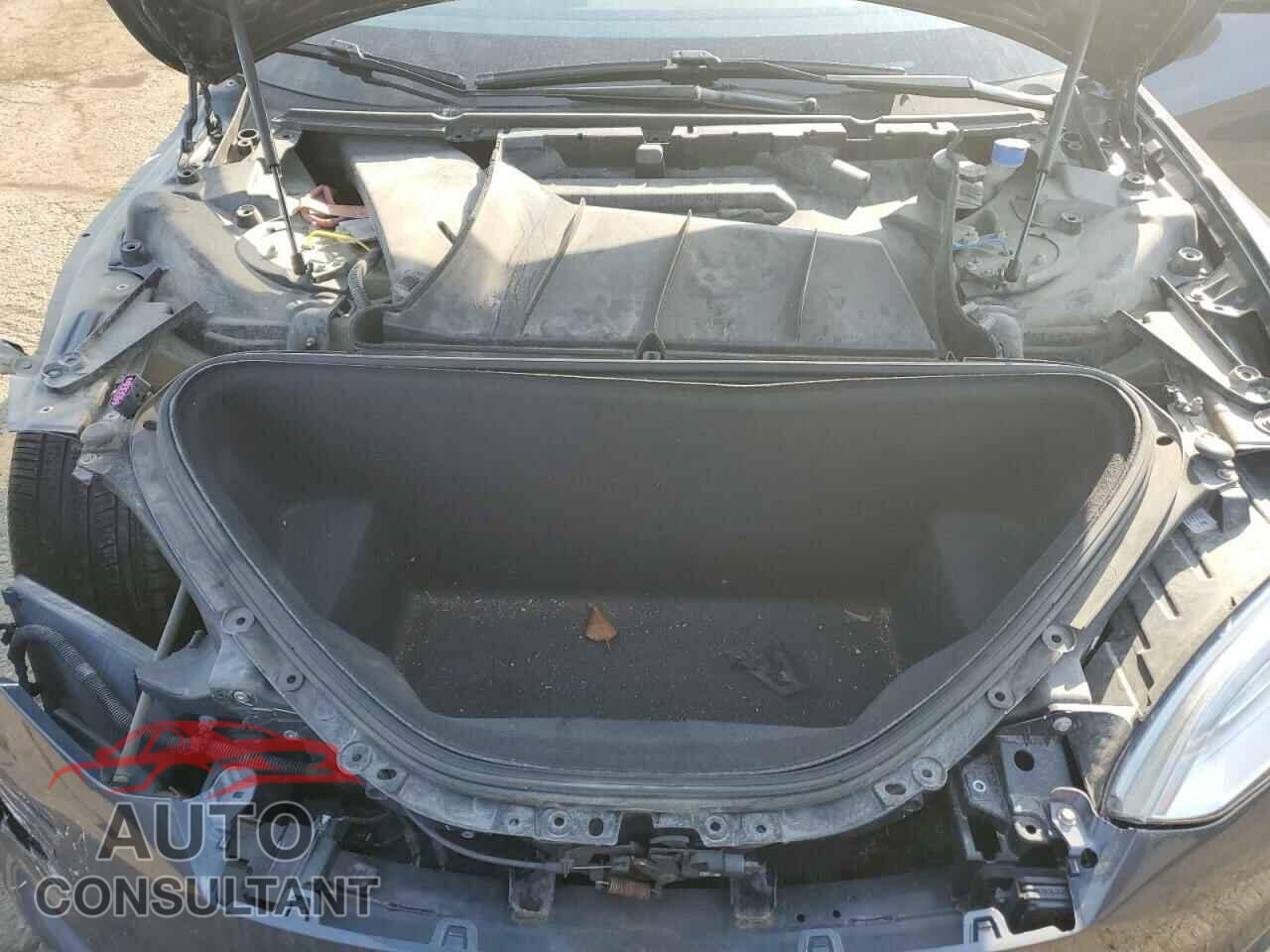 TESLA MODEL S 2019 - 5YJSA1E23KF332217