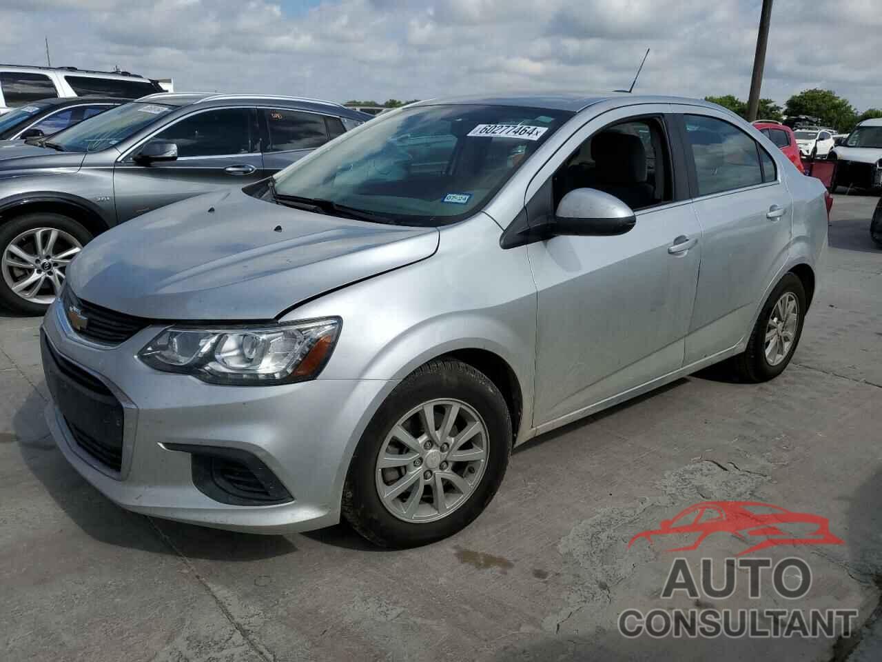 CHEVROLET SONIC 2018 - 1G1JD5SH3J4138837