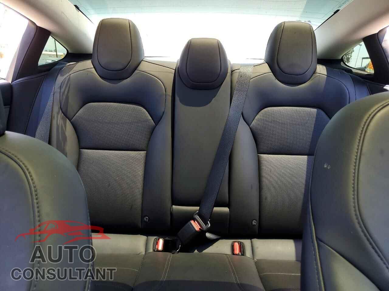 TESLA MODEL 3 2026 - 5YJ3E1EAXTF145106