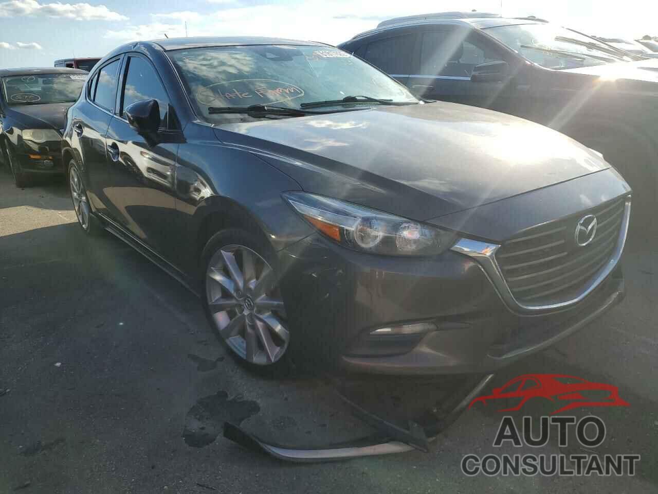 MAZDA 3 2017 - 3MZBN1L70HM132402