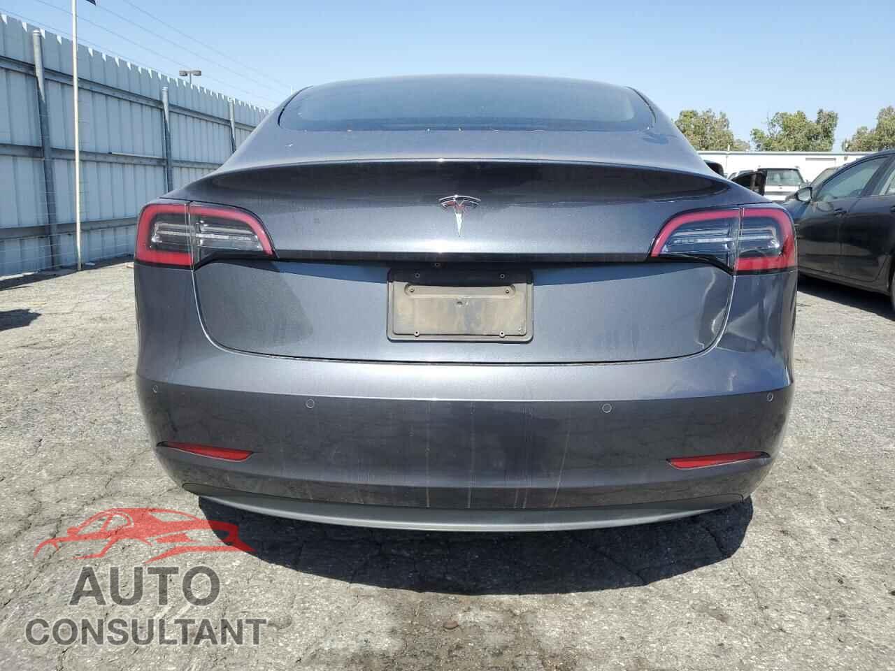 TESLA MODEL 3 2021 - 5YJ3E1EA2MF094623