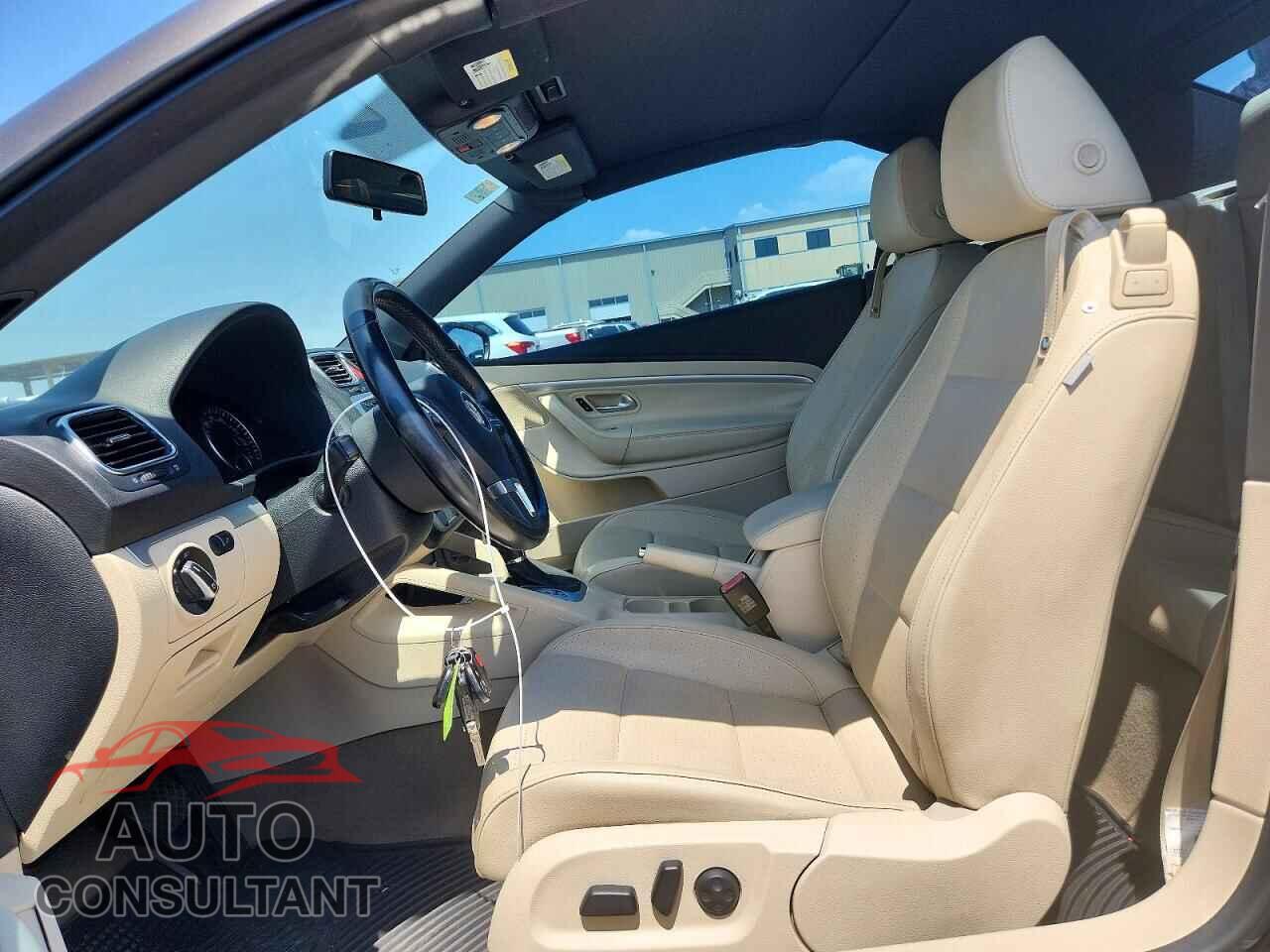 VOLKSWAGEN EOS 2015 - WVWBW8AH6FV000624
