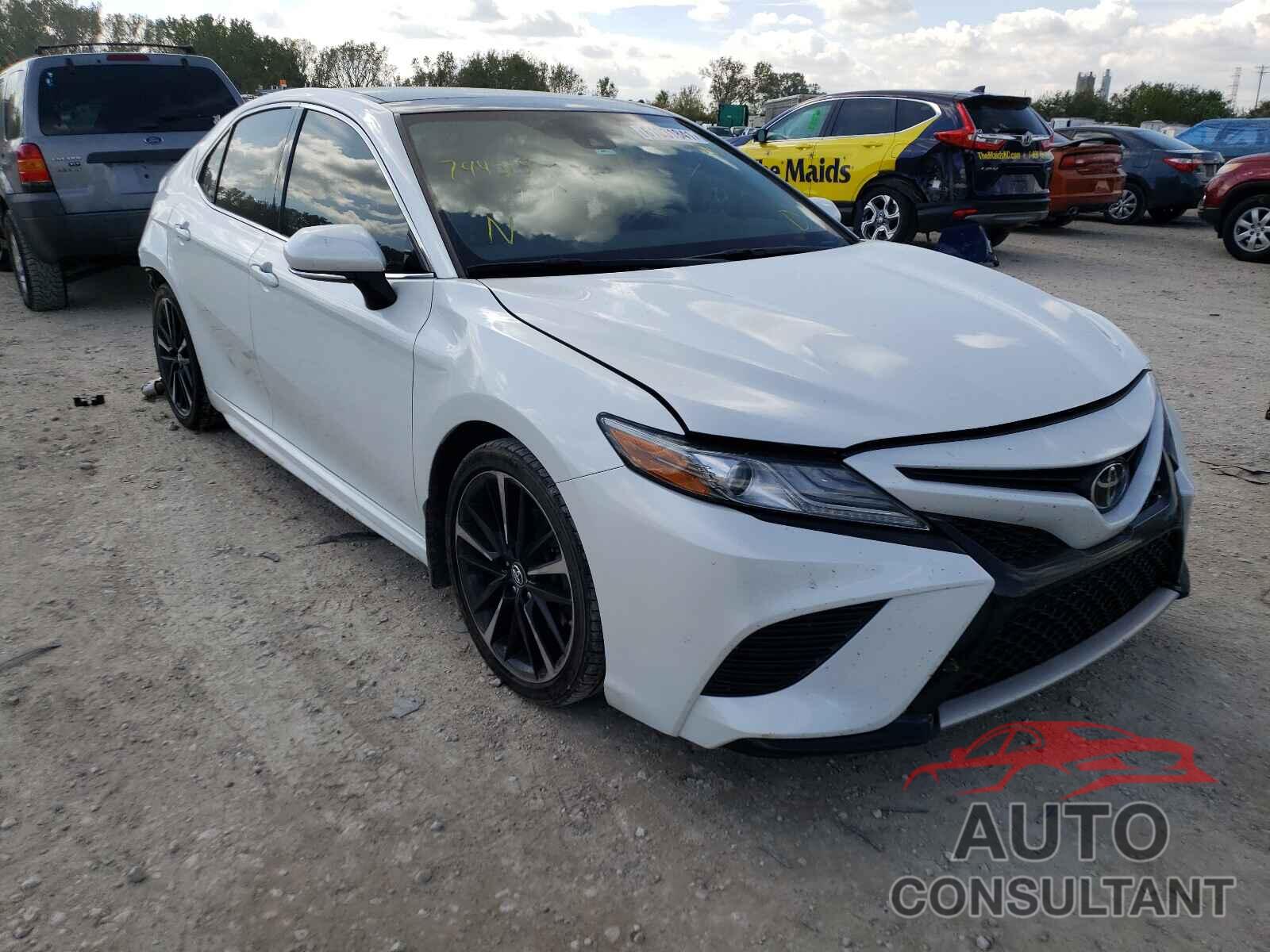 TOYOTA CAMRY 2019 - 4T1B61HK3KU744315