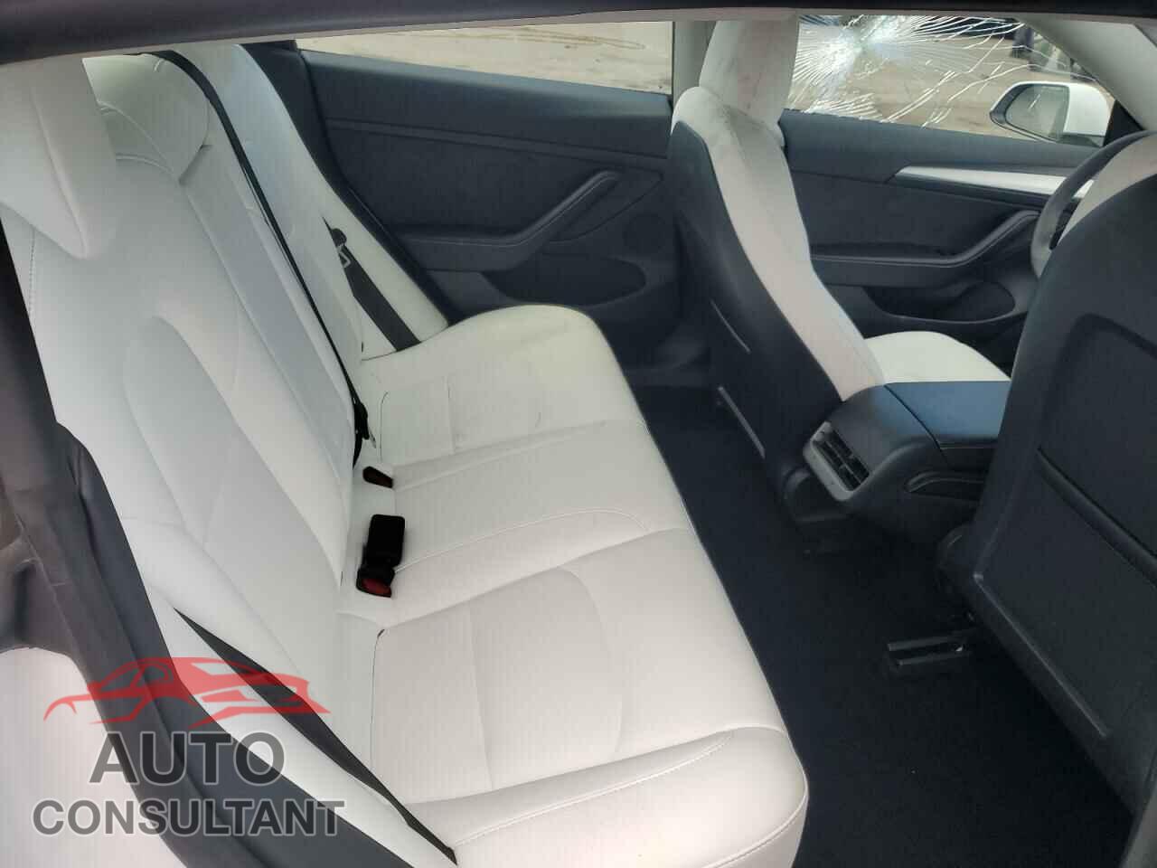 TESLA MODEL 3 2021 - 5YJ3E1EA1MF032405