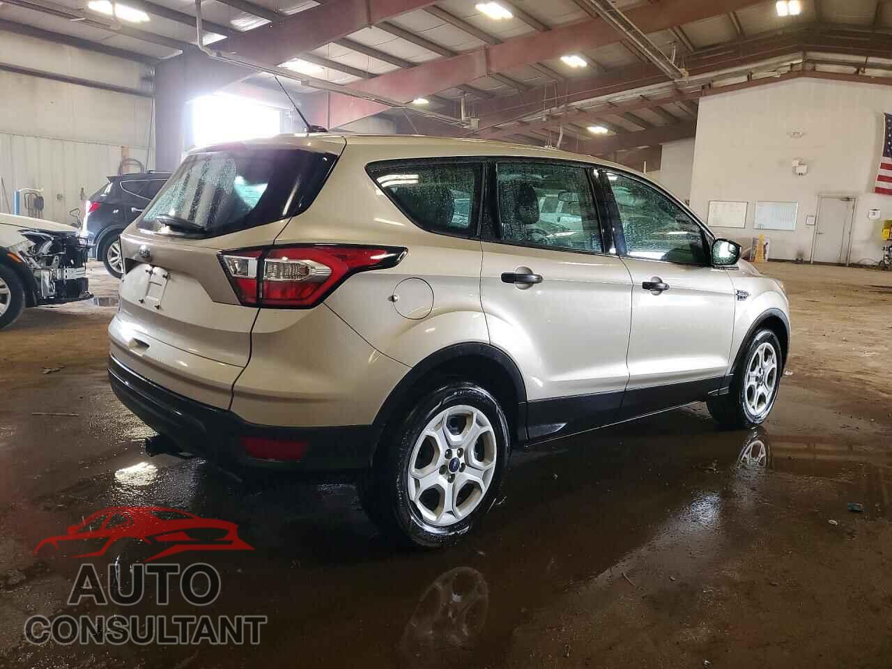 FORD ESCAPE 2017 - 1FMCU0F74HUC33806