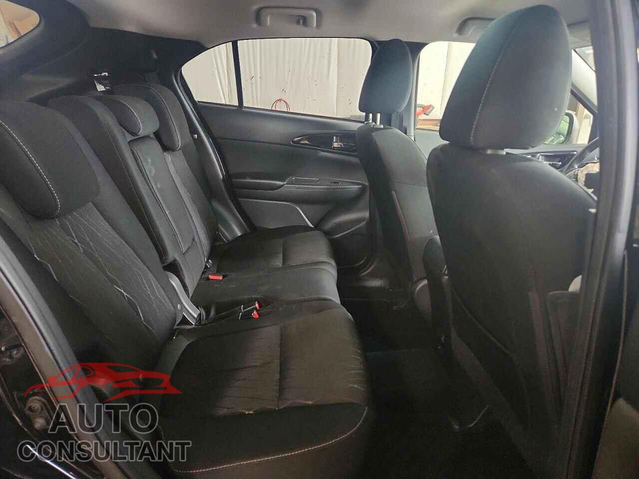 MITSUBISHI ECLIPSE 2018 - JA4AT4AA6JZ617341