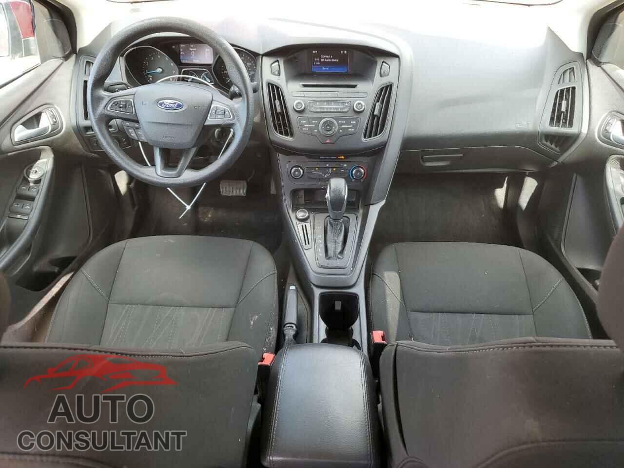FORD FOCUS 2017 - 1FADP3F22HL215189