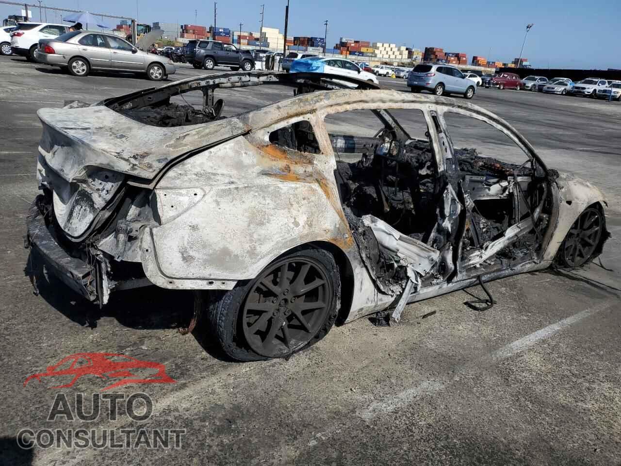 TESLA MODEL 3 2021 - 5YJ3E1EB5MF848185