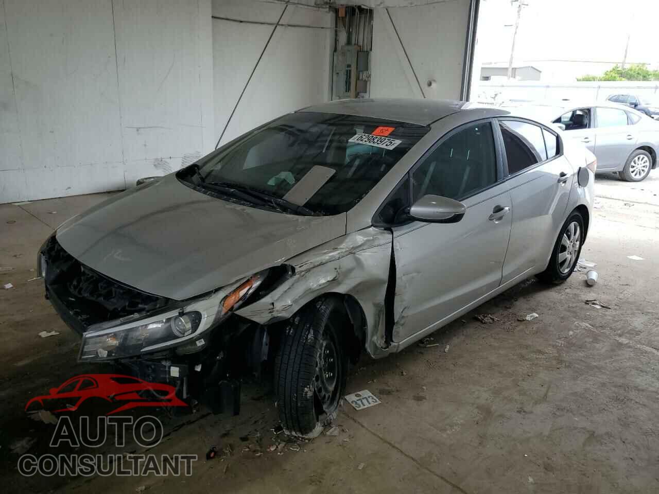 KIA FORTE 2017 - 3KPFK4A72HE108839