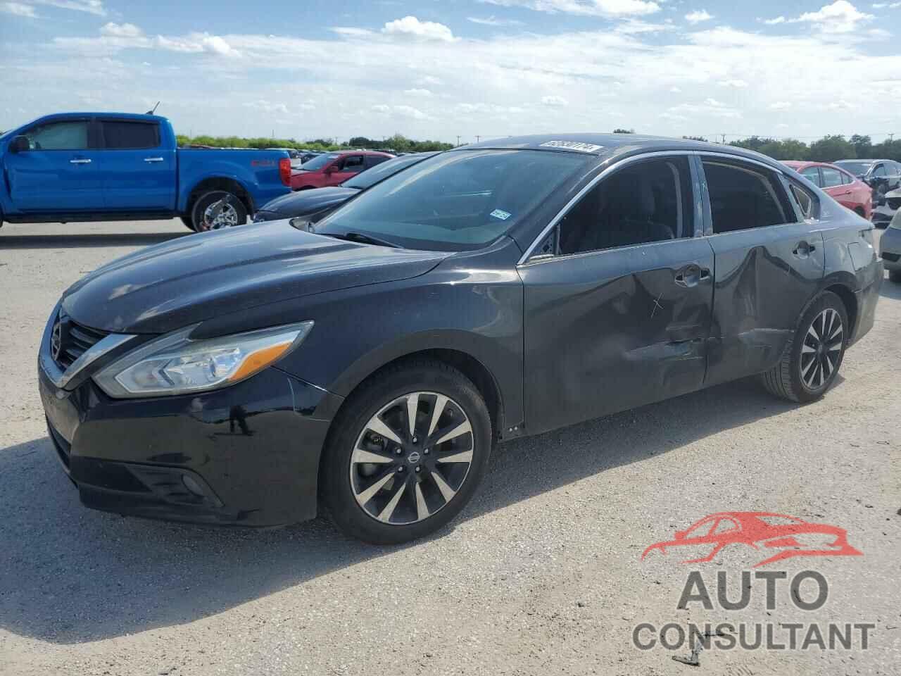 NISSAN ALTIMA 2018 - 1N4AL3AP3JC229500